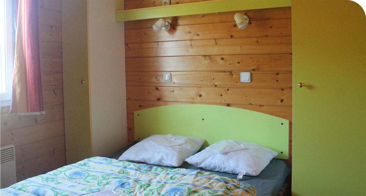 Camping Onlycamp Pierre & Sources Hotel Волвик Екстериор снимка